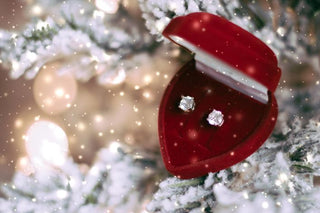 What Types Of Earrings Make Perfect Christmas Gifts?