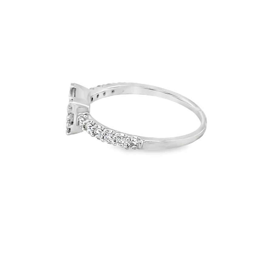 Lady's White 14 Karat EC Cluster Fashion Ring Size 7.5 16 = 0.373tw Ro