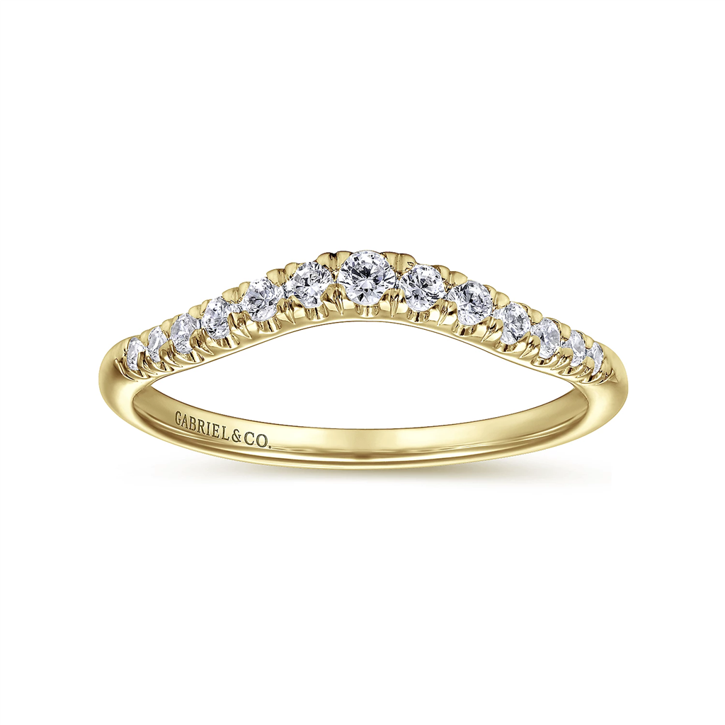 Gabriel & Co Curved Graduated Diamond Wedding Band