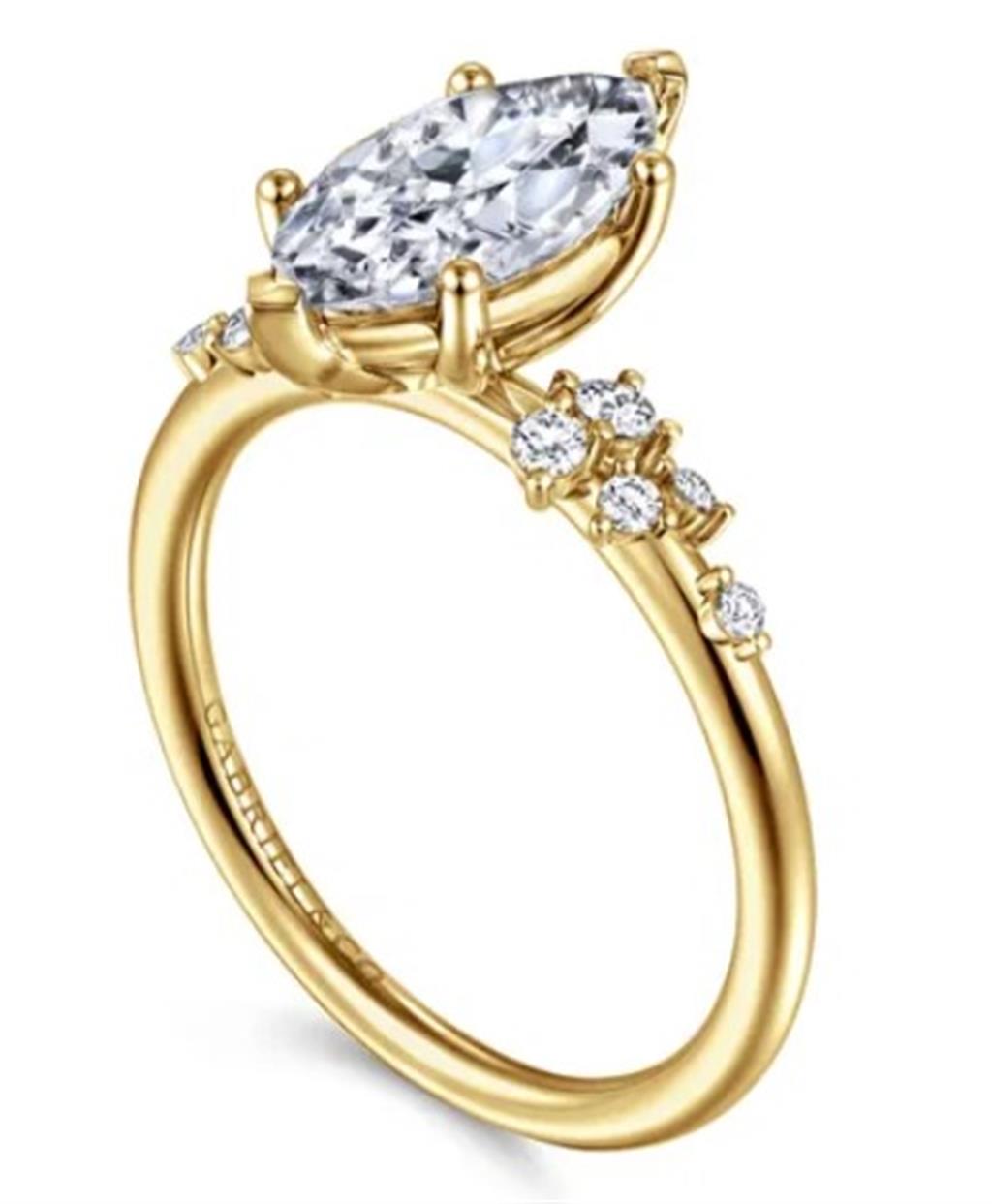 Lady's Yellow 14 Karat 6 Prong Scattered Ring Size 6.5 10 = 0.17tw Rou