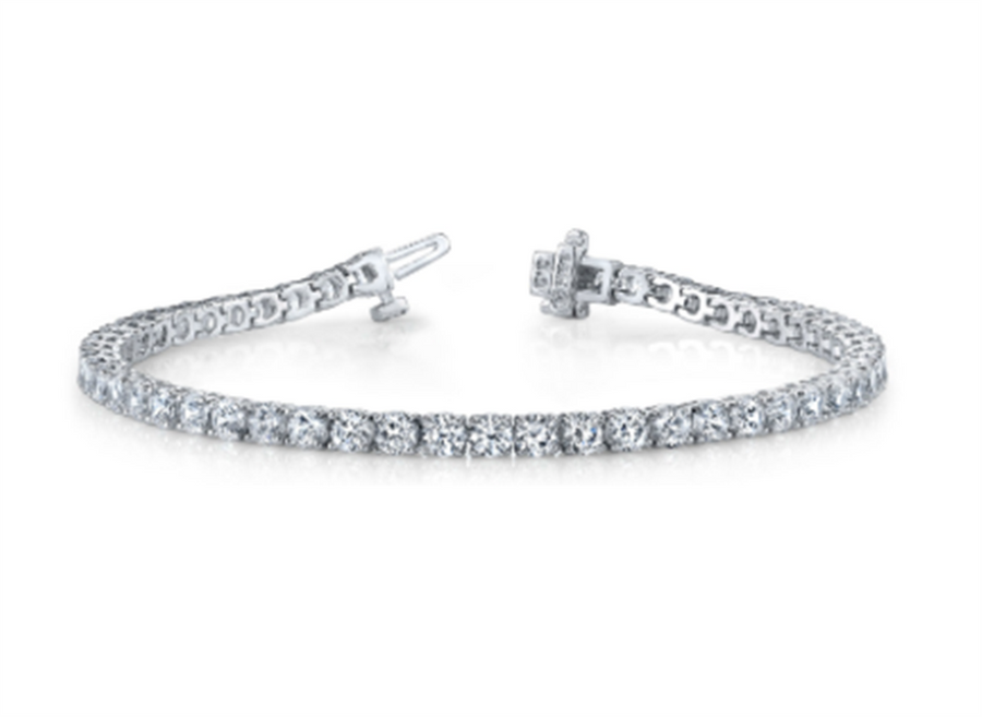 Lady's White 18 Karat Classic 4 Prong Diamond Tennis Bracelet Bracelet