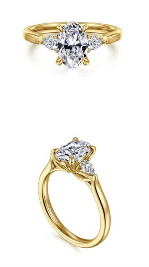 Lady's Yellow 14 Karat Oval Three Stone Lotus Ring Size 6.5 With 2 = 0