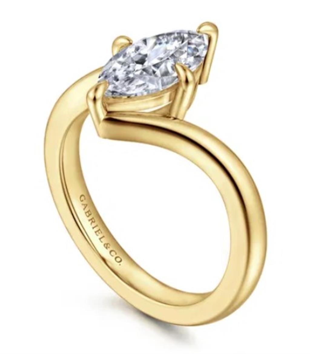 Yellow 14 Karat Compass Prong Bypass Remount Size 6.5 Designer: Gabrie