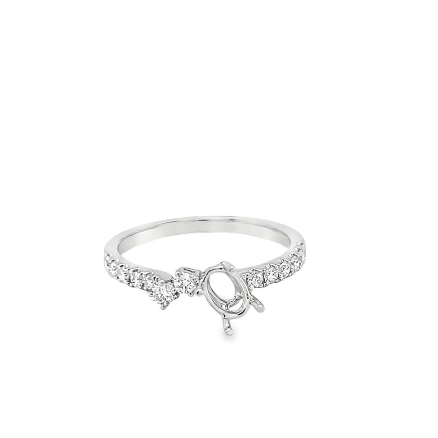 Lady's White 18 Karat Offset Cluster Ring Size 6.25 13 = 0.27tw Round