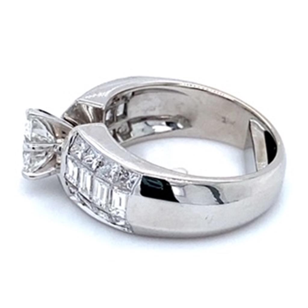 Estate Ladies Diamond Wedding Ring 18KT White Gold