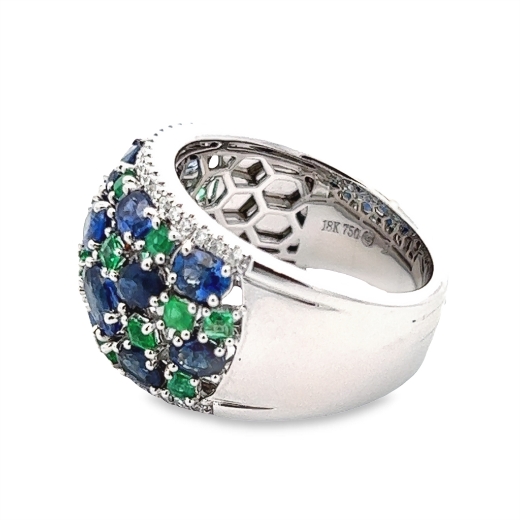 Lady's White 18 Karat Wide Peacock Band Fashion Ring