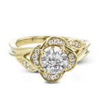 Lady's White 18 Karat Oval Floral Ring