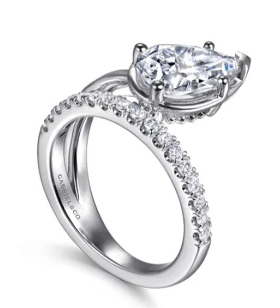 Lady's White 14 Karat Pear Shape Wrap Ring Size 6.5 17 = 0.31tw Round