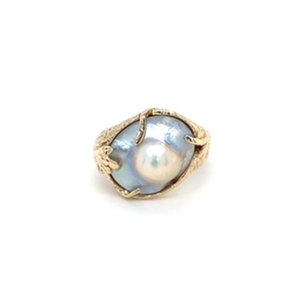 Estate Ladie's Blister Pearl Fashion Ring