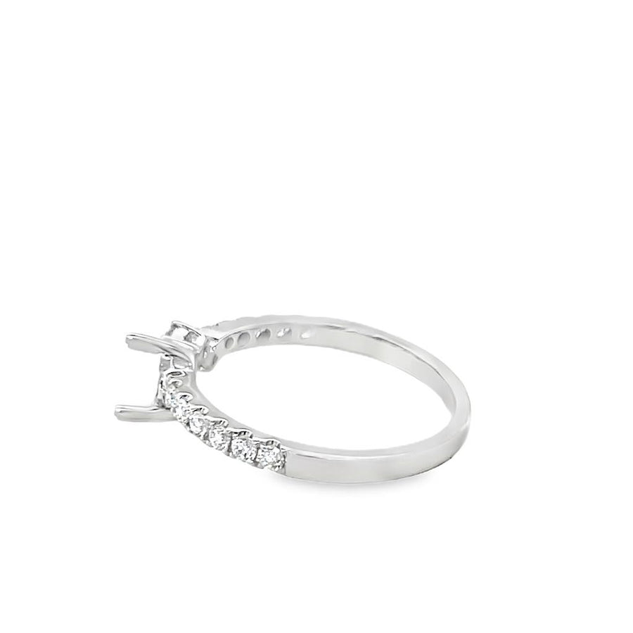 Lady's White 18 Karat Offset Cluster Ring Size 6.25 13 = 0.27tw Round