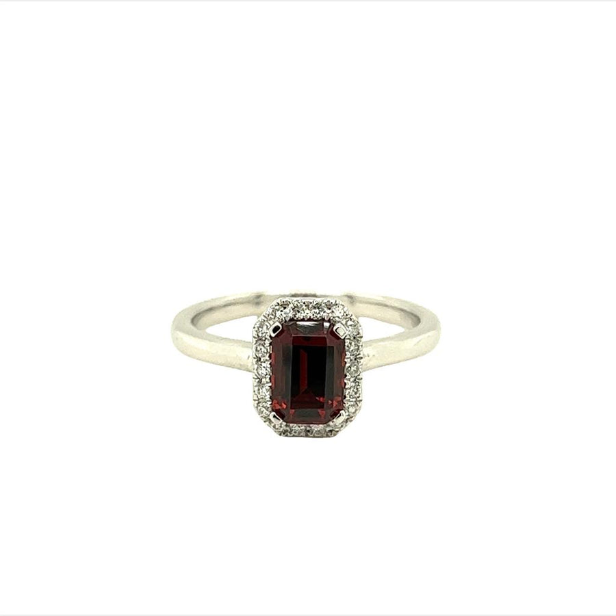 Garnet 14 Karat White Fashion Ring