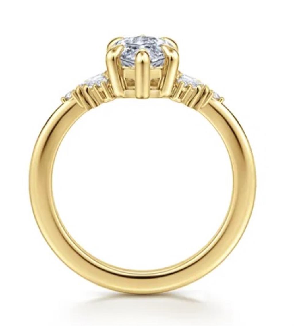 Lady's Yellow 14 Karat Art Deco 6 Prong Ring Size 6.5 12 = 0.25tw Vari