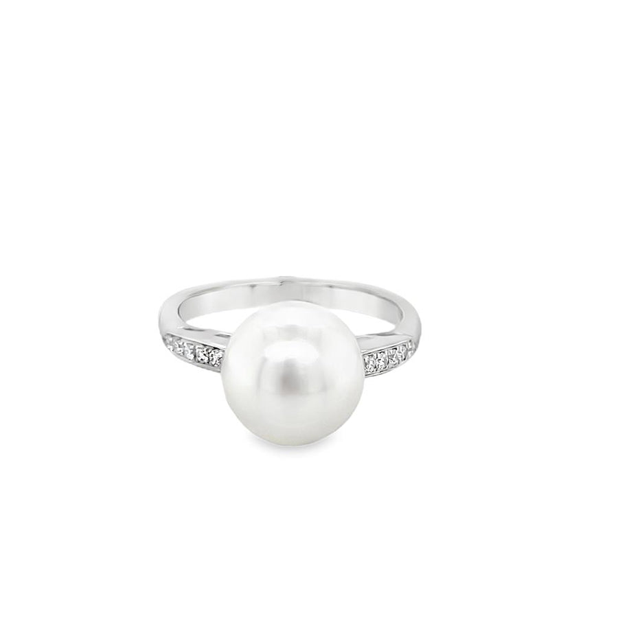 Lady's White 14 Karat Bead Set Shoulders Ring Size 7 one = 10.00mm Rou