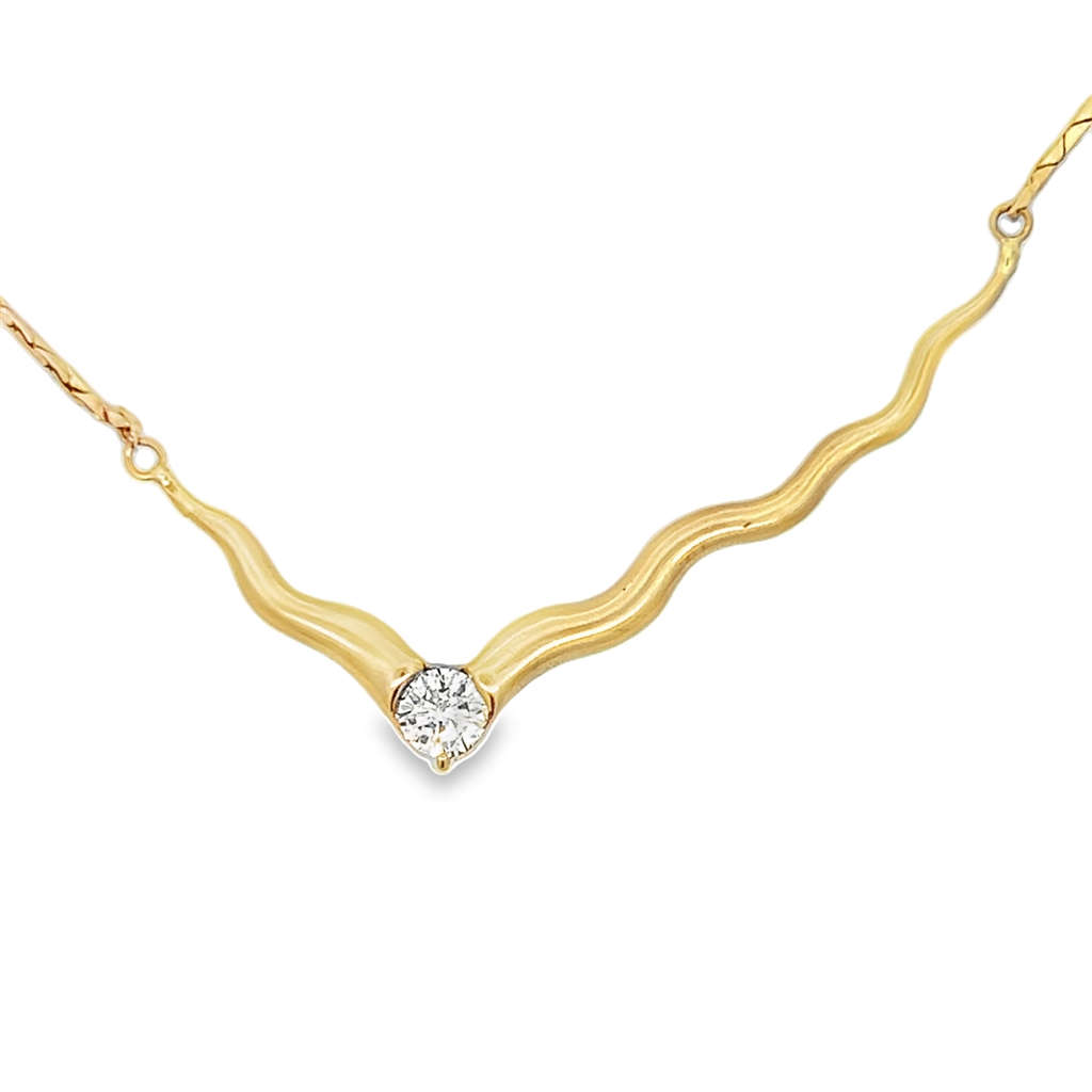 Artistic Solitaire Diamond Pendant