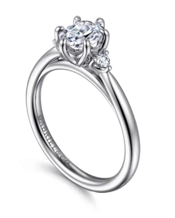 Lady's White 14 Karat 3 Stone 6 Prong Ring Size 6.5 2 = 0.08tw Round G