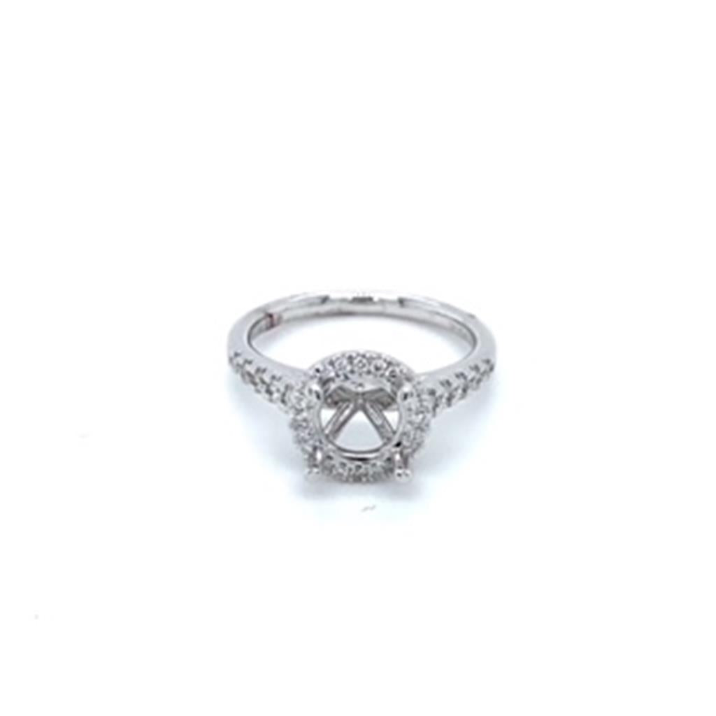 Lady's White 18 Karat Ring