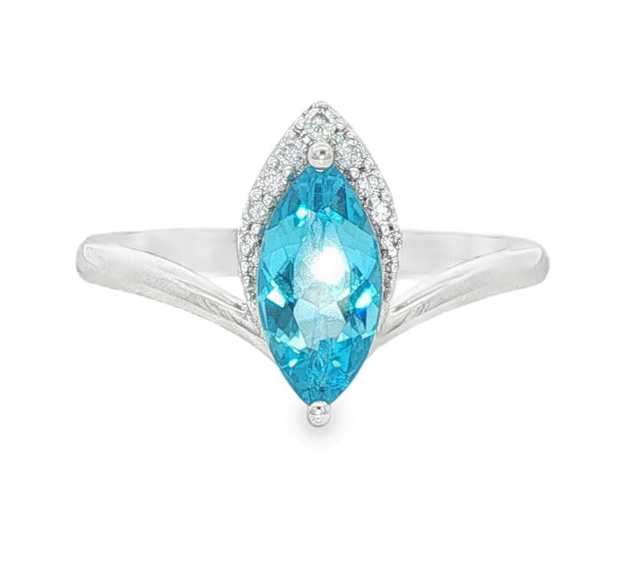 Blue Topaz 14 Karat White Fashion Ring