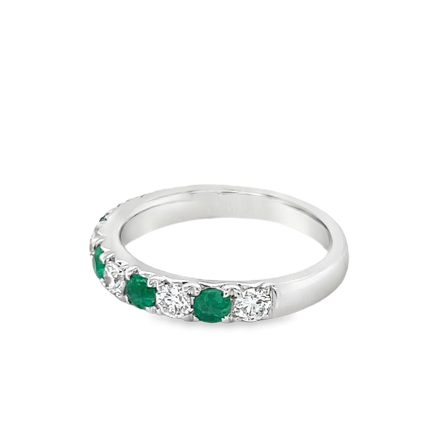 F/G Diamonds 18 Karat White Fashion Ring