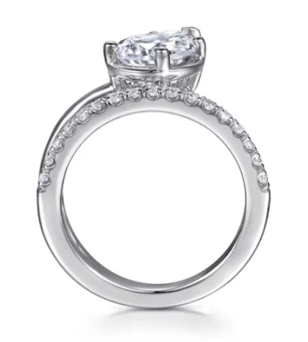 Lady's White 14 Karat Pear Shape Wrap Ring Size 6.5 17 = 0.31tw Round