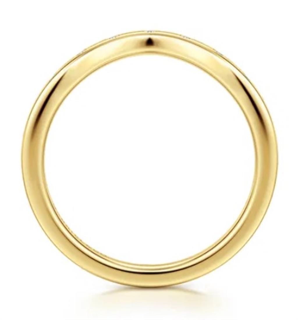 Lady's Yellow 14 Karat Curved Flush Set 7 Stone Wedding/Anniversary Ri