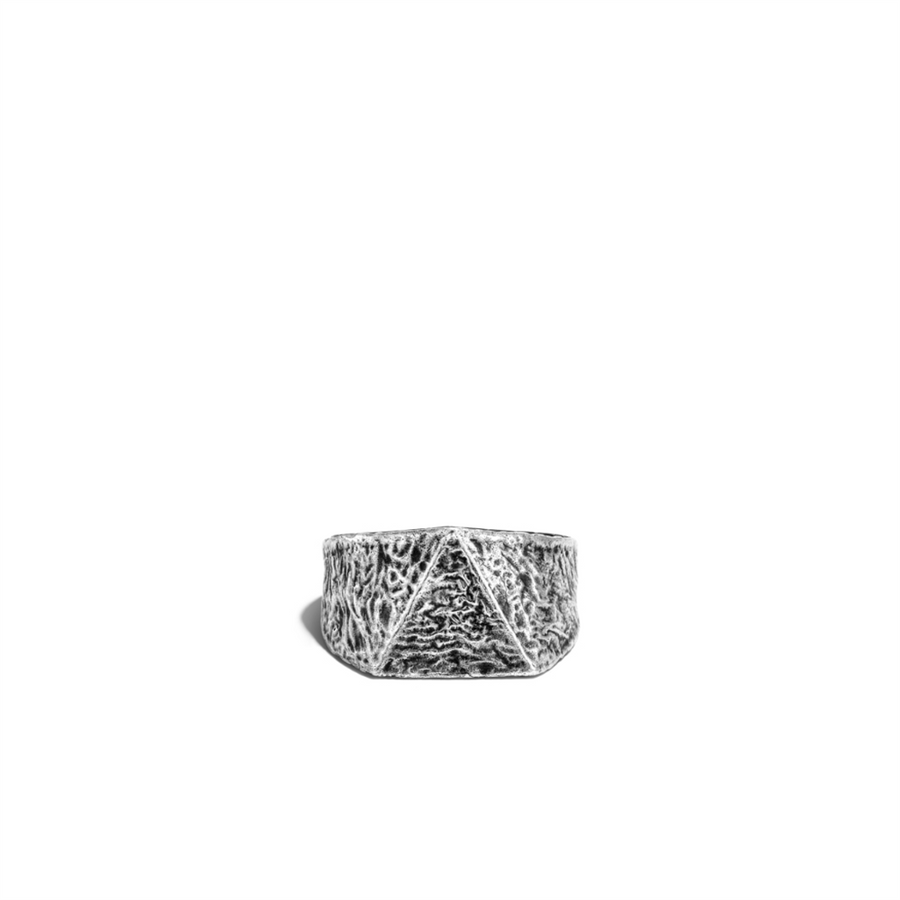 John Hardy Classic Chain Reticulated Silver Tiga Signet Ring