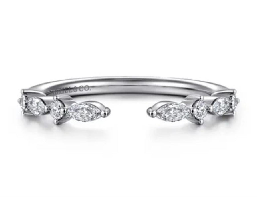 Lady's White 14 Karat Alternating Open Wedding/Anniversary Ring Size 6