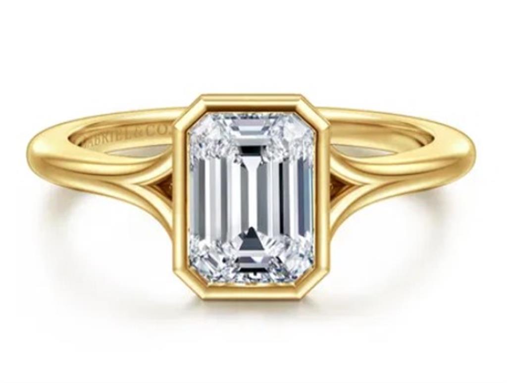 Yellow 14 Karat Bezel Solitaire Split Shank Remount Size 6.5 Designer: