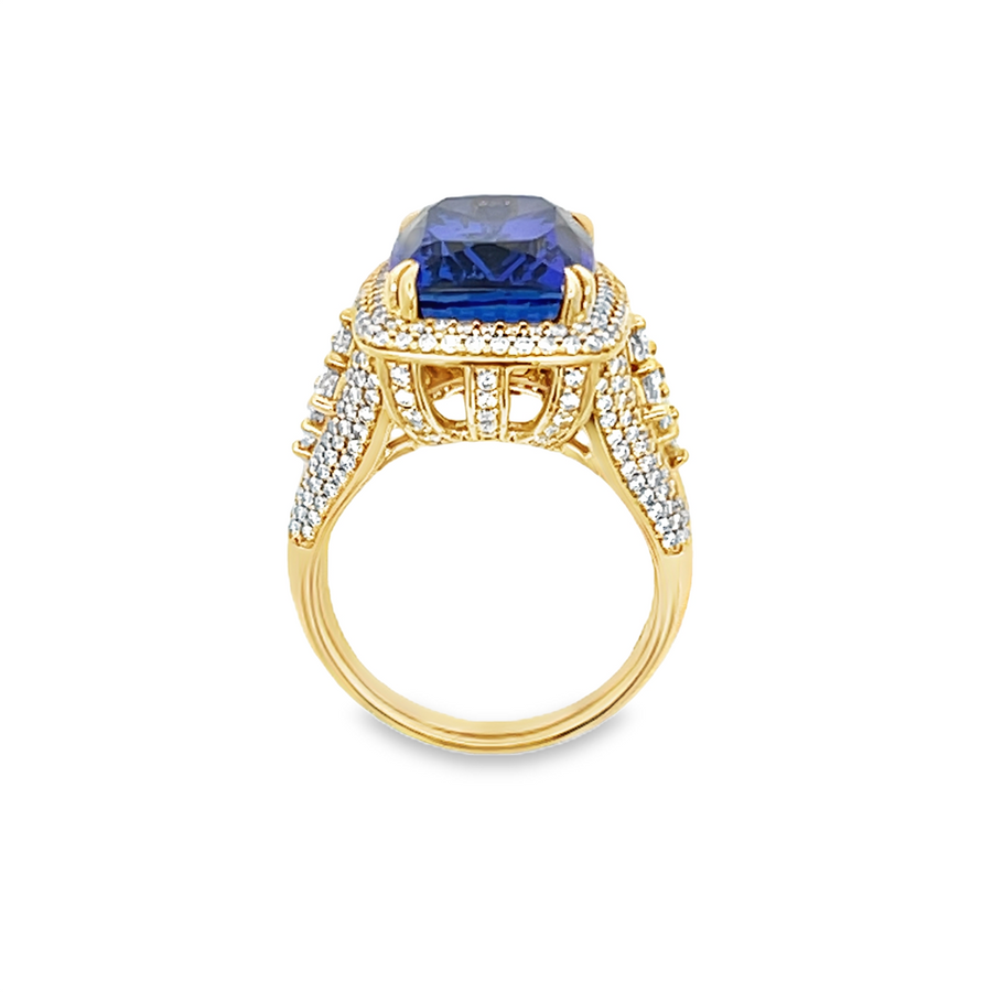 Yellow 18 Karat Cushion Tanzanite & Diamond Ring Estate Jewelry Size 6