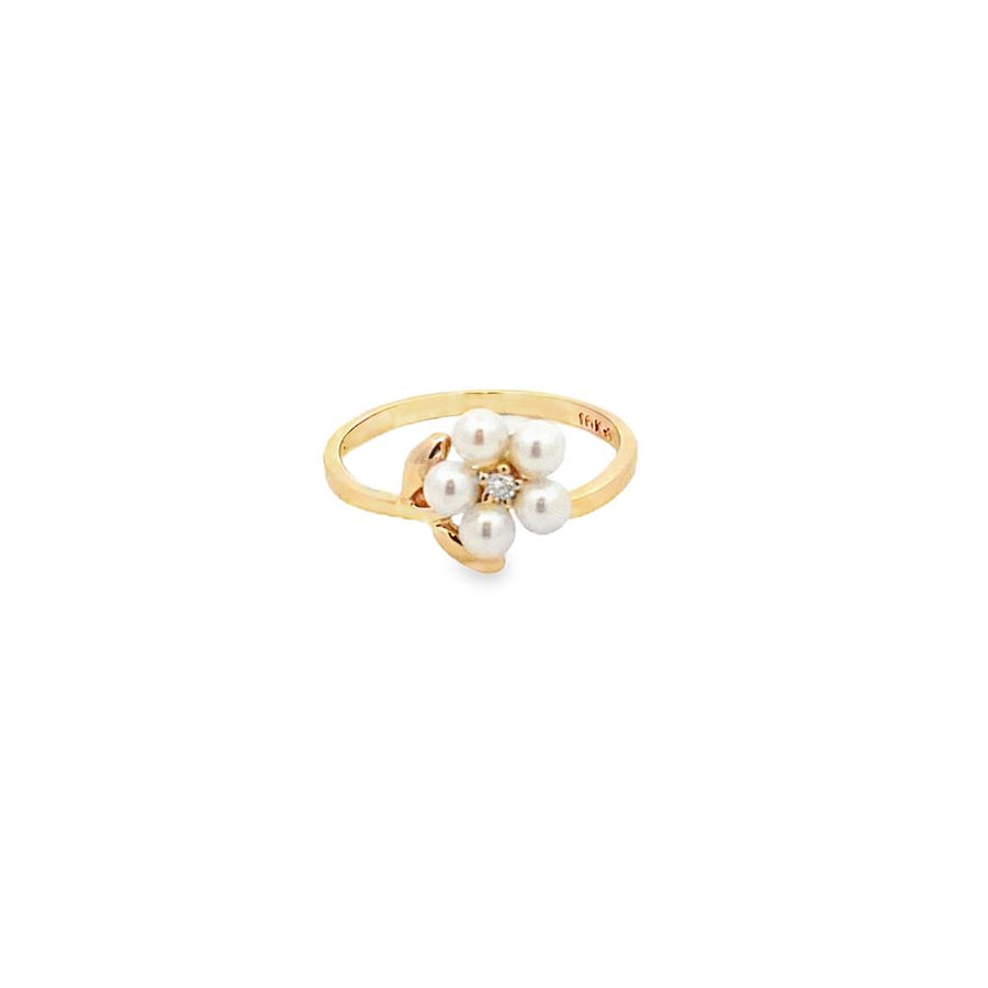 Yellow 10 Karat Flower Ring Estate Jewelry Size 6.25 With One = 0.07CT