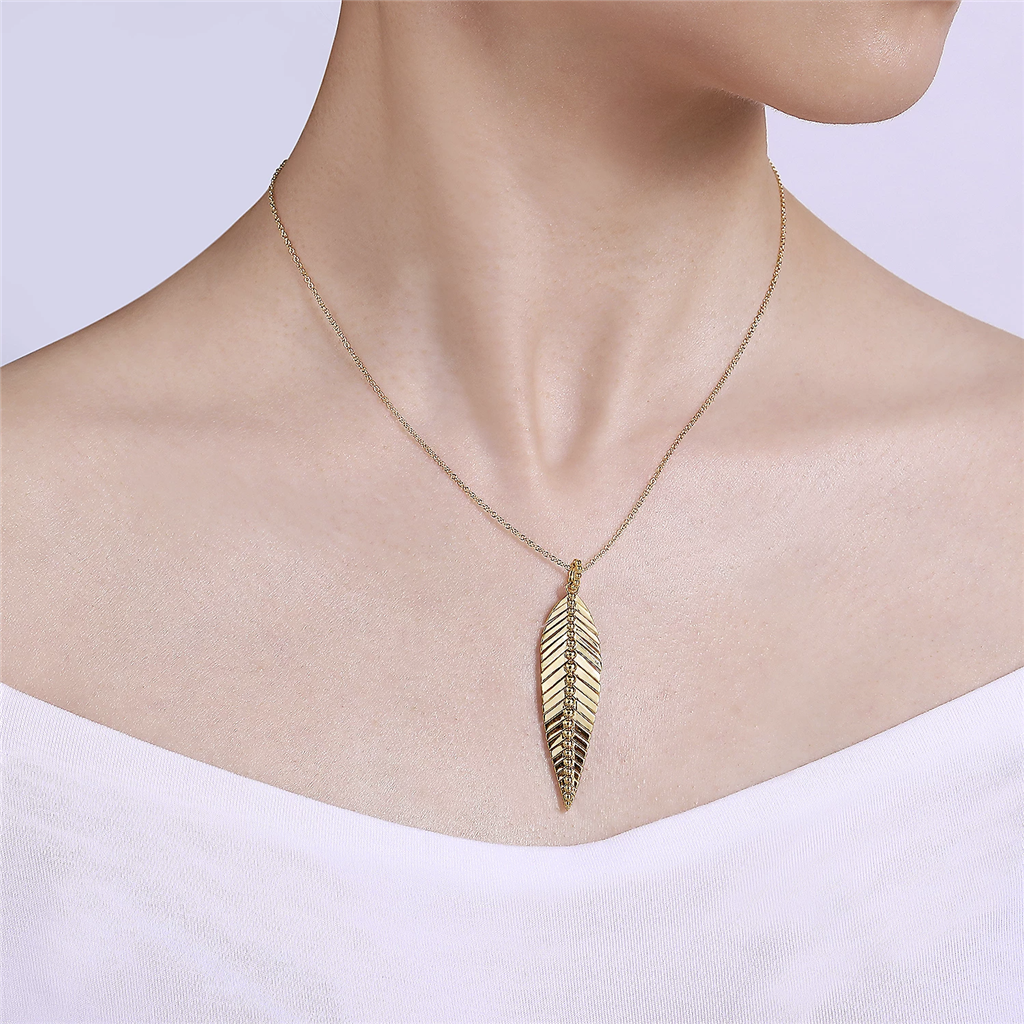Gabriel & Co. Fashion 14K Yellow Gold Bujukan Leaf Pendant Necklace