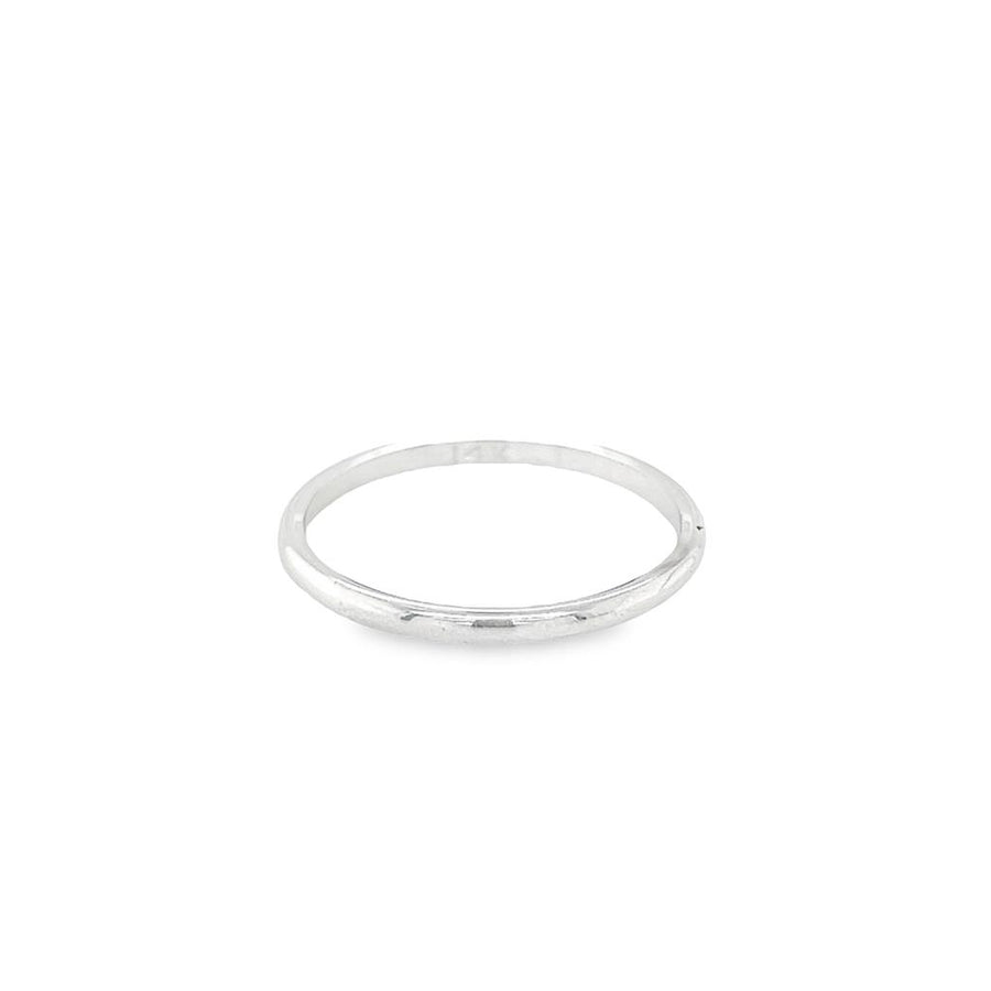 White 14 Karat Thin Band Estat