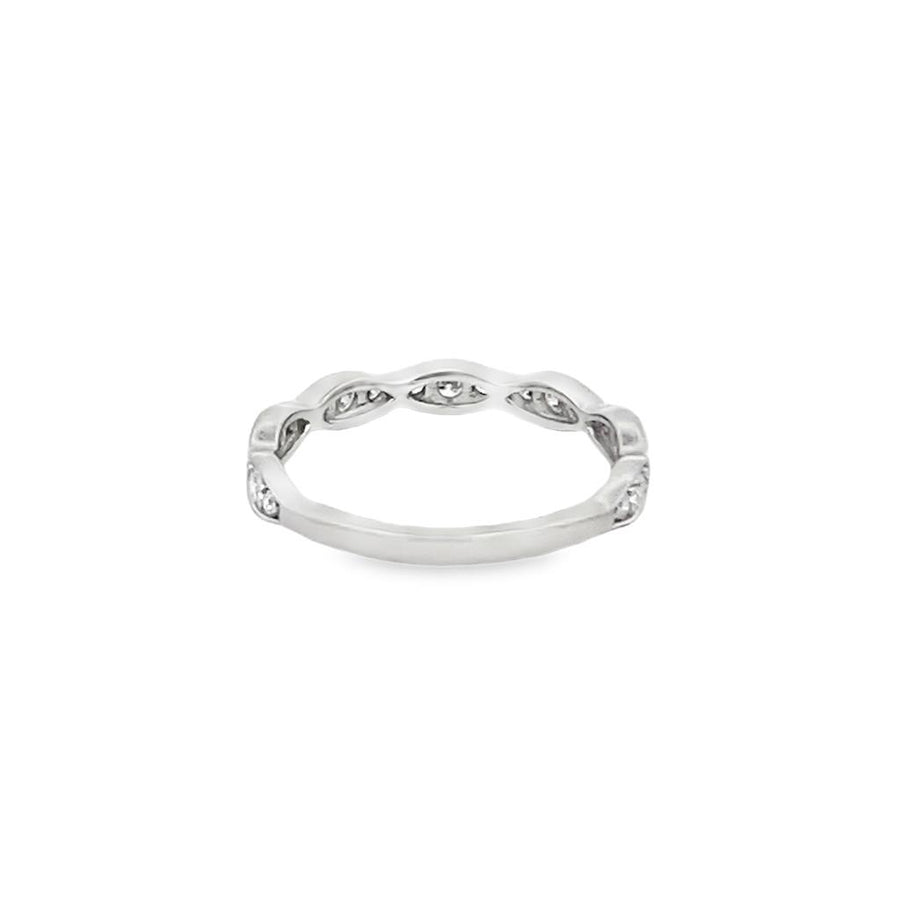 Lady's White 14 Karat Scalloped Stackable Ring Size 6.5 With 21 = 0.36