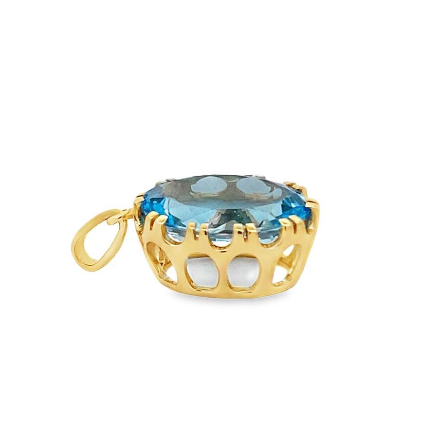Yellow 14 Karat Swiss Blue Topaz Drop Pendant Estate Jewelry With One