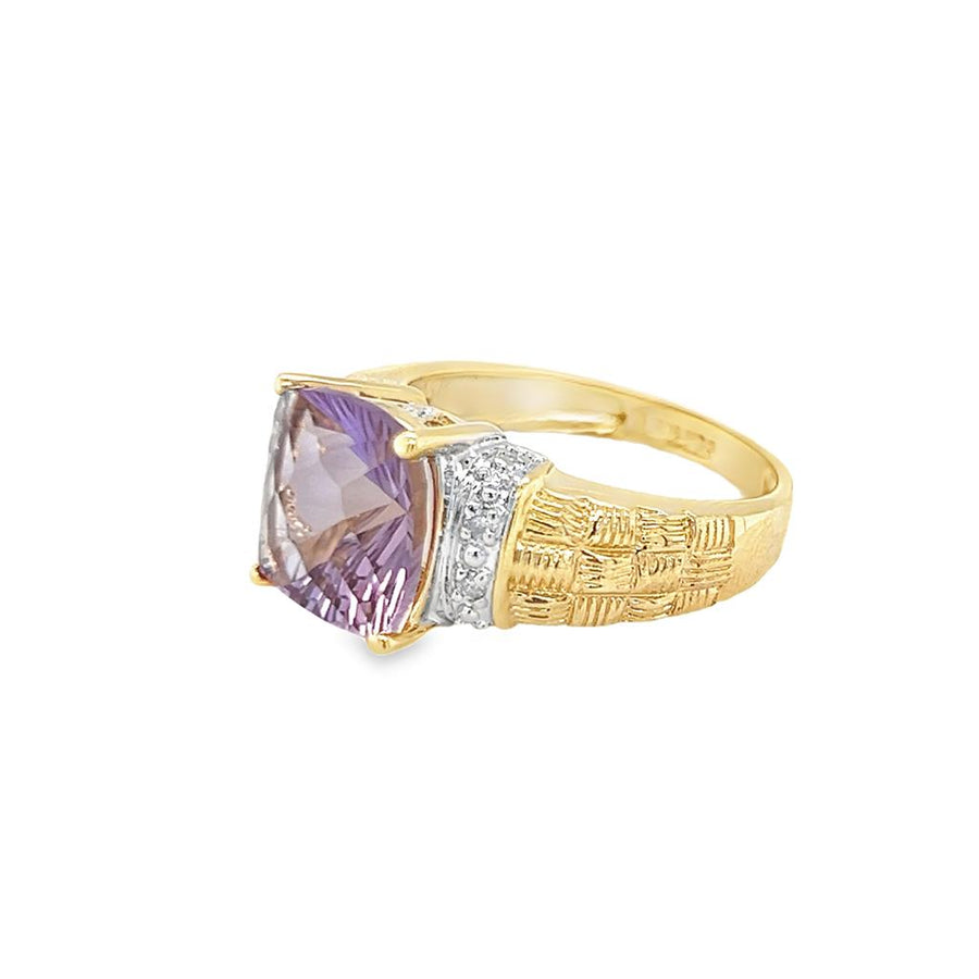 Two-Tone 14 Karat Textured/Polished Fantasy Cut Ring Estate Jewelry Size 6.75 one 9.96x9.96mm Fantasy Cut Amethyst
4=0.06tw Round Diamonds Gram Weight: 5.02