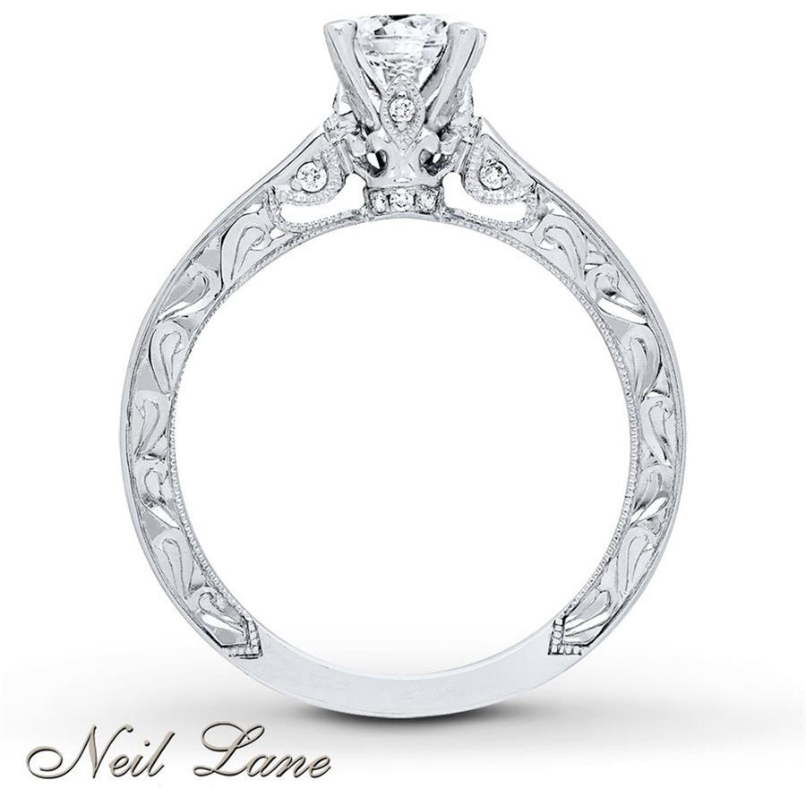 White 14 Karat solitaire Estate Jewelry with 1 Round Diamond