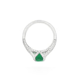 Emerald 18 Karat White Fashion Ring