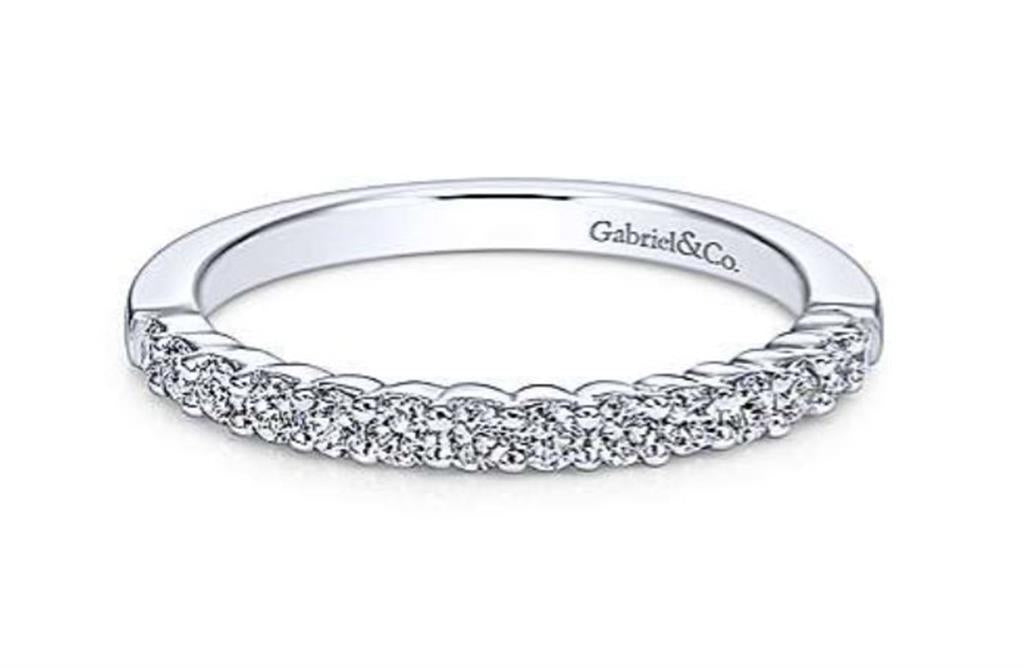 Lady's Estate White 14 Karat Prong Set Wedding/Anniversary Ring