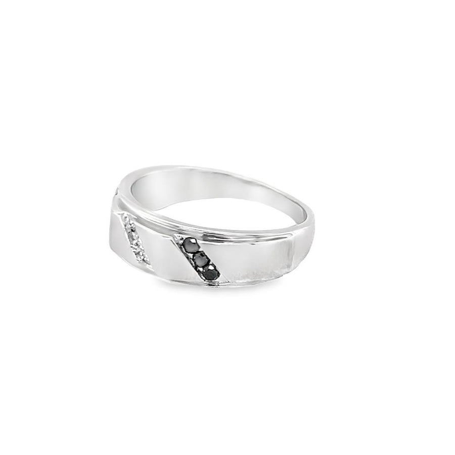 White 10 Karat Graduated Satin Band
