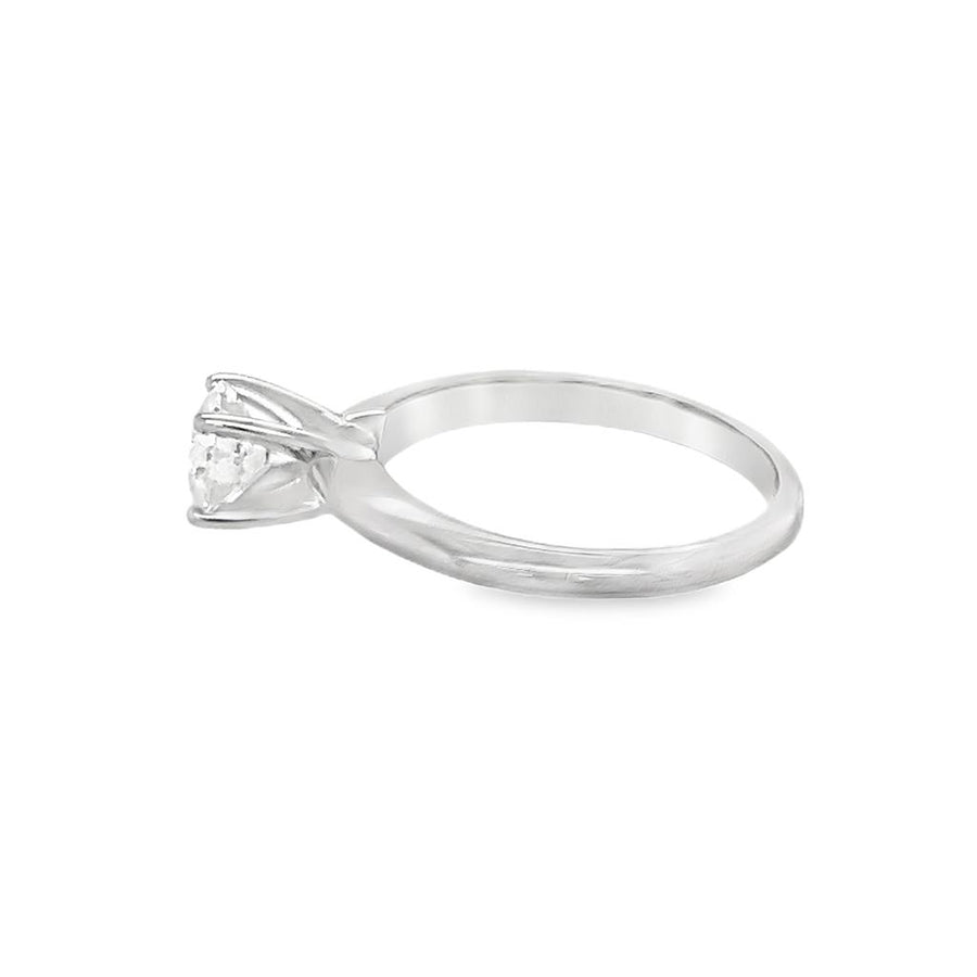 White Platinum 4-Prong Solitaire Engagment Ring