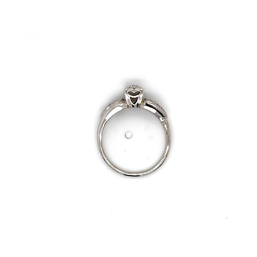 White 18 Karat Antique Diamond Engagement Ring