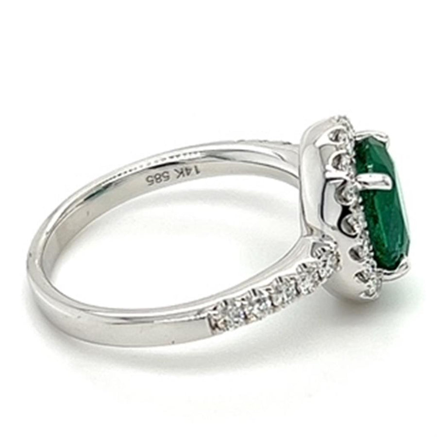 Emerald 14 Karat White Fashion Ring