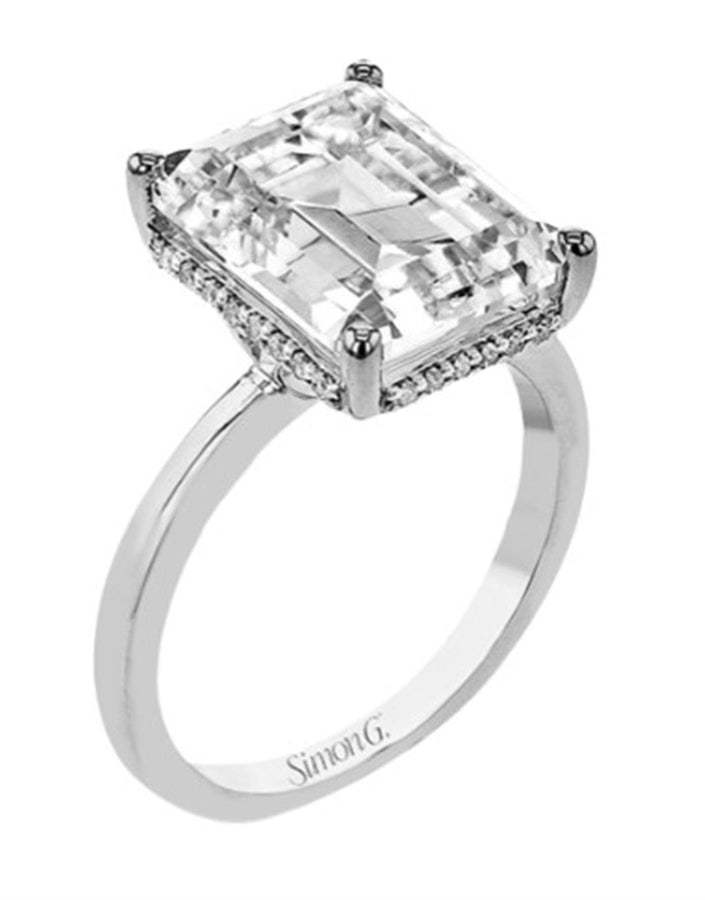 Emerald Hidden Halo Semi-Mount Platinum Mountings With 20 = 0.10tw Rou