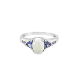 White 14 Karat 3 Stone Ring Estate Jewelry Size 6.5 one 8.00x6.00mm Ov