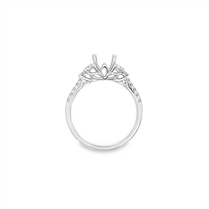 Lady's White 18 Karat Trellis Ring