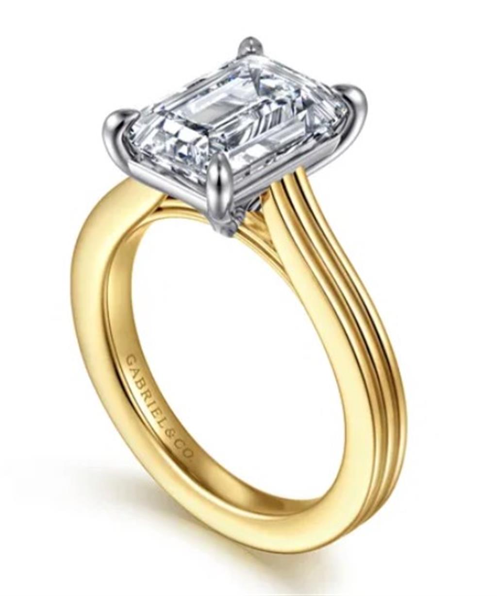 Two-Tone 14 Karat Ribbed Cathedral Solitaire Remount Size 6.5 Designer