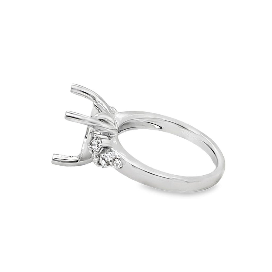 Lady's White 18 Karat Heart Center Ring Size 6.5 With 10 = 0.27TW Roun