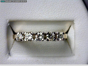 Diamond Wedding/Anniversary Ring